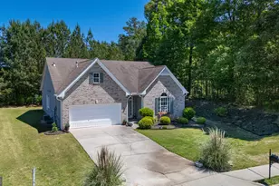 5 Honeysuckle Ln, Fairburn, GA 30213 - Photo 2