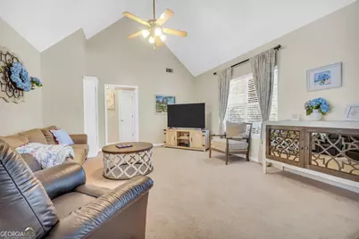 571 Brewer Drive, Locust Grove, GA 30248 - Photo 8