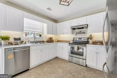 571 Brewer Drive, Locust Grove, GA 30248 - Photo 10