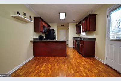 105 Redwood, Lagrange, GA 30240 - Photo 6