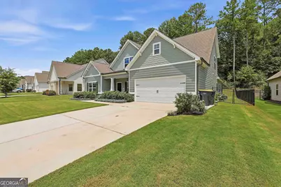 240 Southridge, Senoia, GA 30276 - Photo 4