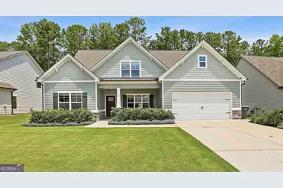 240 Southridge, Senoia, GA 30276 - Photo 1
