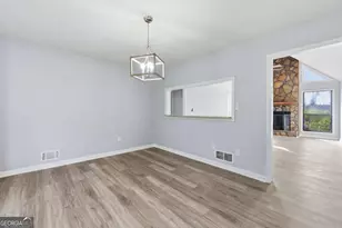 4380 Cary Dr, Snellville, GA 30039 - Photo 10