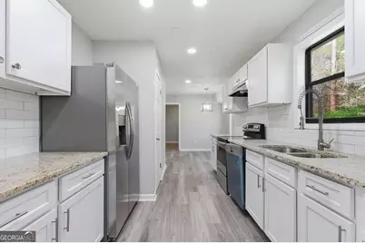 4380 Cary Drive, Snellville, GA 30039 - Photo 14