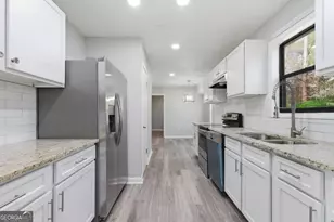 4380 Cary Dr, Snellville, GA 30039 - Photo 14