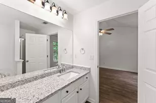 6000 Devonshire Dr, Flowery Branch, GA 30542 - Photo 24