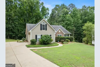 6000 Devonshire Drive, Flowery Branch, GA 30542 - Photo 4