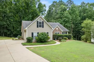 6000 Devonshire Dr, Flowery Branch, GA 30542 - Photo 4