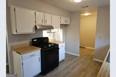 8147 Flamingo Drive, Jonesboro, GA 30238 - Photo 10