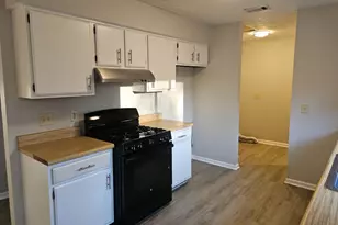 8147 Flamingo Dr, Jonesboro, GA 30238 - Photo 10