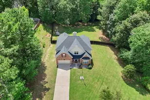 84 Blossom Ln, Newnan, GA 30263 - Photo 2
