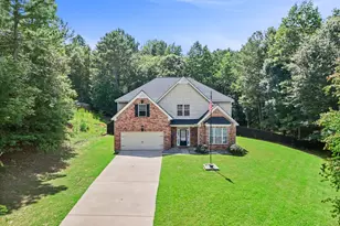 84 Blossom Ln, Newnan, GA 30263 - Photo 2