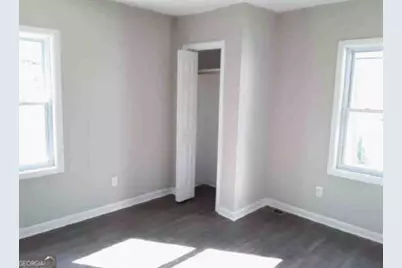 1652 Oak Knoll Circle SE, Atlanta, GA 30315 - Photo 10