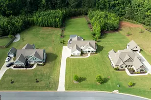 185 Cedara Dr, Newnan, GA 30263 - Photo 68