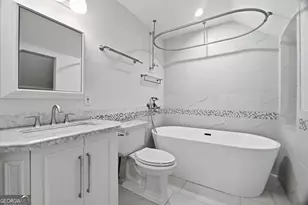 310 Woodlake Ct, Alpharetta, GA 30005 - Photo 42