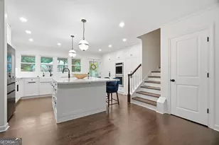 310 Woodlake Ct, Alpharetta, GA 30005 - Photo 12