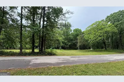 1086 Mitchell Drive, Winder, GA 30680 - Photo 2