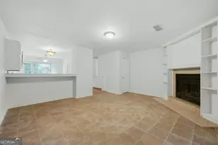 667 Hunting Creek Ln SE, Conyers, GA 30013 - Photo 2