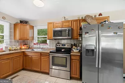 179 N Whitfield Drive NE, Dalton, GA 30721 - Photo 4