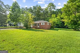 179 N Whitfield Dr NE, Dalton, GA 30721 - Photo 2