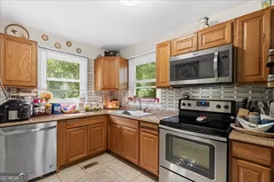 179 N Whitfield Dr NE, Dalton, GA 30721 - Photo 8