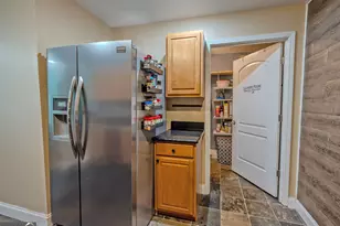 1155 Bowersville St, Royston, GA 30662 - Photo 8