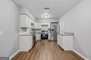 2964 Hawthorne Dr, Columbus, GA 31903 - Photo 8