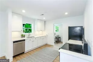 2130 Donald Lee Hollowell Pkwy, Atlanta, GA 30318 - Photo 18