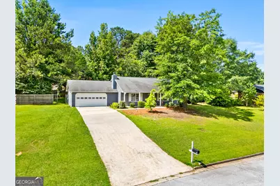 730 Shoreline Trail SE, Conyers, GA 30094 - Photo 2