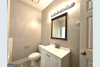 718 N Evelyn Place NW, Atlanta, GA 30318 - Photo 8