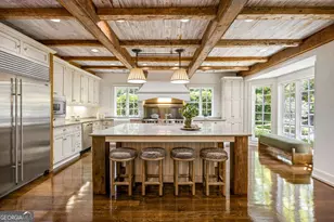 2485 W Wesley Rd NW, Atlanta, GA 30327 - Photo 16