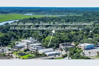 402 Houston Street, Darien, GA 31305 - Photo 2