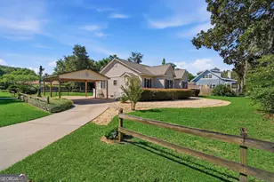 402 Houston St, Darien, GA 31305 - Photo 48