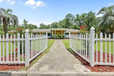 412 Pierce Street, Jesup, GA 31545 - Photo 6