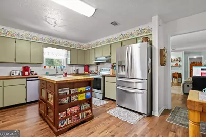 412 Pierce Street, Jesup, GA 31545 - Photo 10