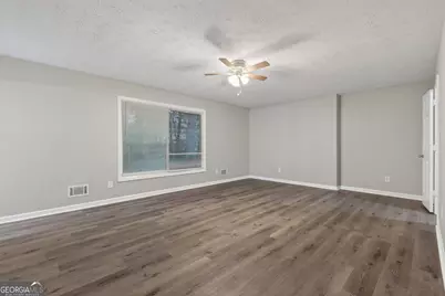 2595 Fieldstone View Lane SE, Conyers, GA 30013 - Photo 6