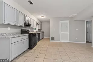 2595 Fieldstone View Ln SE, Conyers, GA 30013 - Photo 14
