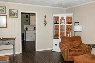 500 Camelot Dr, Lagrange, GA 30241 - Photo 8