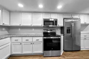 608 Silver Trace Ct, Woodstock, GA 30189 - Photo 6