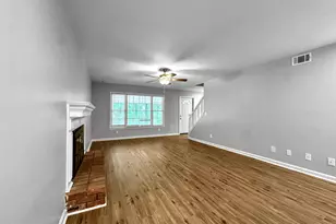 608 Silver Trace Ct, Woodstock, GA 30189 - Photo 4