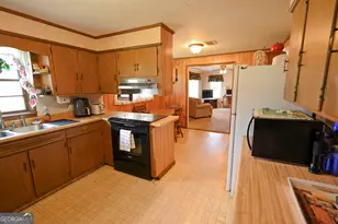 2600 Pennsylvania Ave, Waycross, GA 31503 - Photo 4