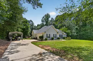 50 Walton Woods Dr, Newnan, GA 30263 - Photo 2