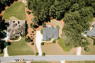 1030 Spring Lake Dr, Bishop, GA 30621 - Photo 2