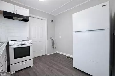 2146 Brookview Drive, Conyers, GA 30013 - Photo 6