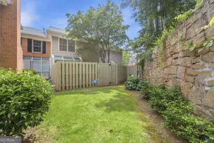 65 Mt Vernon Cir, Atlanta, GA 30338 - Photo 18