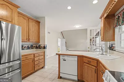 5008 Chapel Lake Circle, Douglasville, GA 30135 - Photo 8