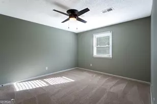 1046 Country Club Rd, Newnan, GA 30263 - Photo 8