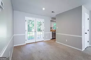 1046 Country Club Rd, Newnan, GA 30263 - Photo 4