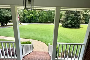 2080 Castle Lake Dr, Tyrone, GA 30290 - Photo 4