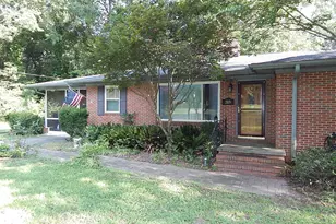 203 Spring St, Warner Robins, GA 31088 - Photo 2